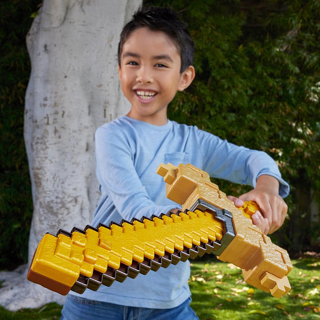 Mattel Minecraft Weapon Transforms in Sword and Pickaxe Figure for Ages 6 and No Batteries JKC15 Seconds! Kids, Up, Brown, Required,