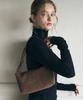 DRAWFIT WOMEN Flap Suede Baguette Bag [Brown]