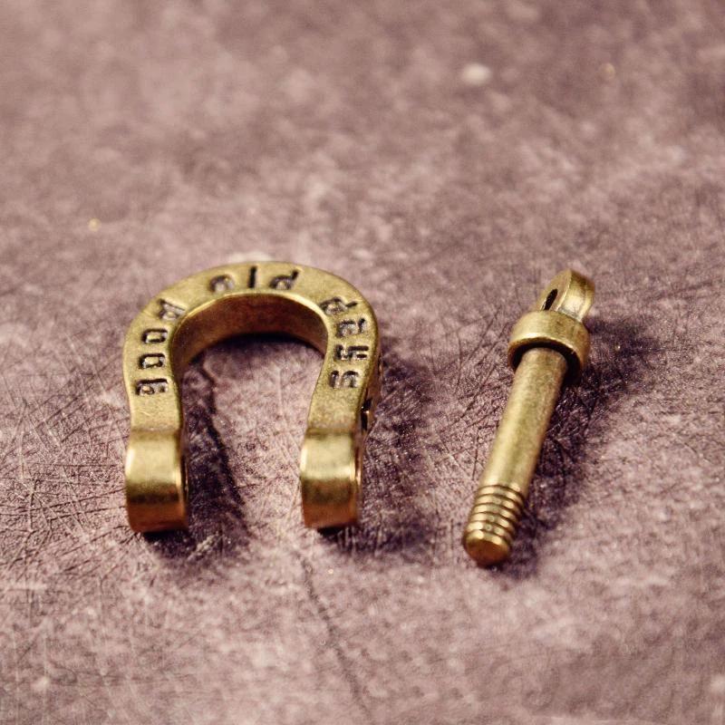 2Pcs Brass Horseshoe Buckle Keychain Personalized Letter Buckle Decorative Buckle Diy Car Keychain Accessories
