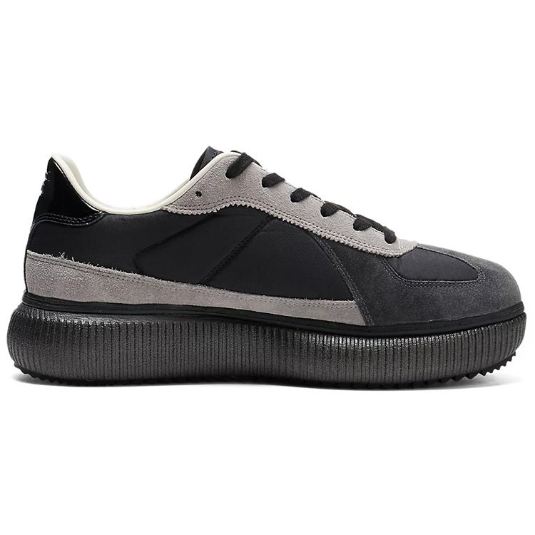 ONITSUKA TIGER Delecity Black Grey Unisex Sneakers 1183B704-002