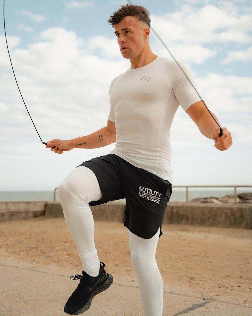 Men's Quick-Dry High-Waist Breathable Sports Shorts for Outdoor Running and Training