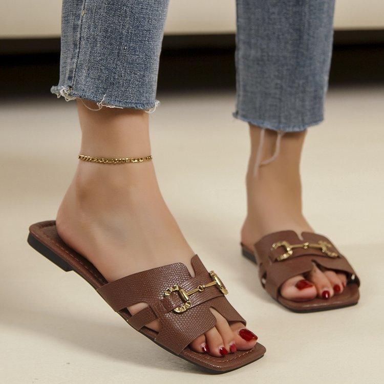 Summer New Outer Wear Metal Buckle Square Head Flat Bottom Slippers Women's Sandals European and American Large Size Slippers Women