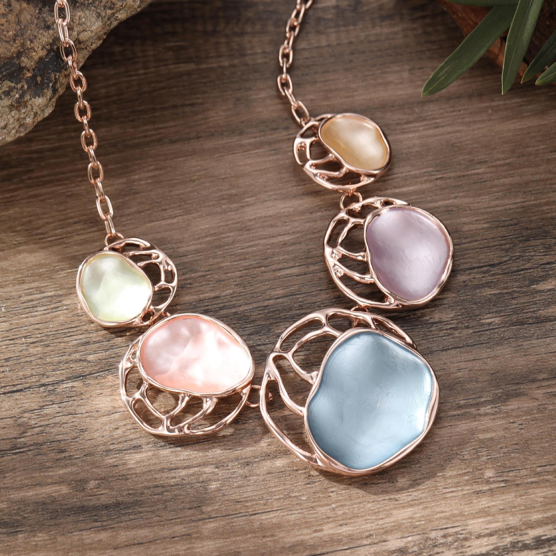 

Новое цветное масло, полая овальная подвеска-цветок, персонализированное женское цветочное универсальное ожерелье из сплава