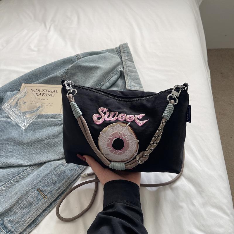 

Нишевая литературно-художественная сумка-подмышка для фанатов весна и лето новая маленькая свежая модная сумка-тоут на плечо женская сумка чёрный