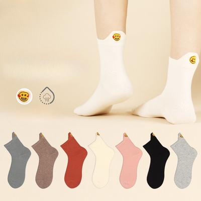 Socks Women's Autumn Lift Ear Mid-calf Socks Simple Embroidery Women's Socks Do Not Fall Off The Heel Anti-odour Sweat Boneless Socks