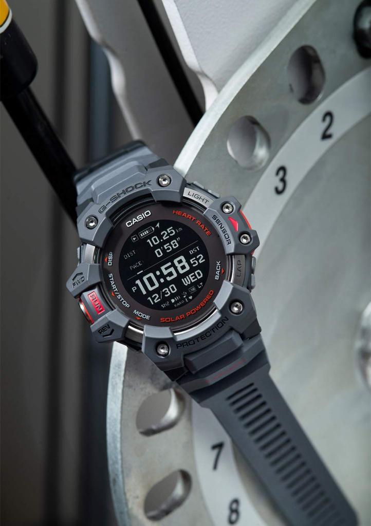 Casio Gray G-Shock G-SQUAD GBD-H1000-8JR Men's Watch,