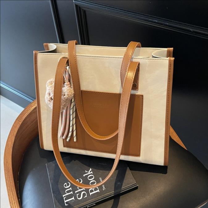 Fashion Large-capacity Tote Bag Women's New Commuter Color Contrasting Splicing Shoulder Bag