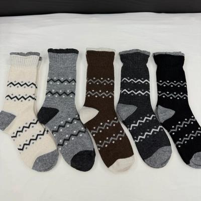 Women's Long-tube Winter Wavy Wool Mid-tube Socks, Vintage and Trendy Cotton Socks, Pile Socks for Autumn and Winter