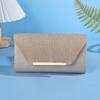 The  fashionable shell-patterned chain single-shoulder bag with metal magnetic buckle is a versatile wedding banquet hand-hel