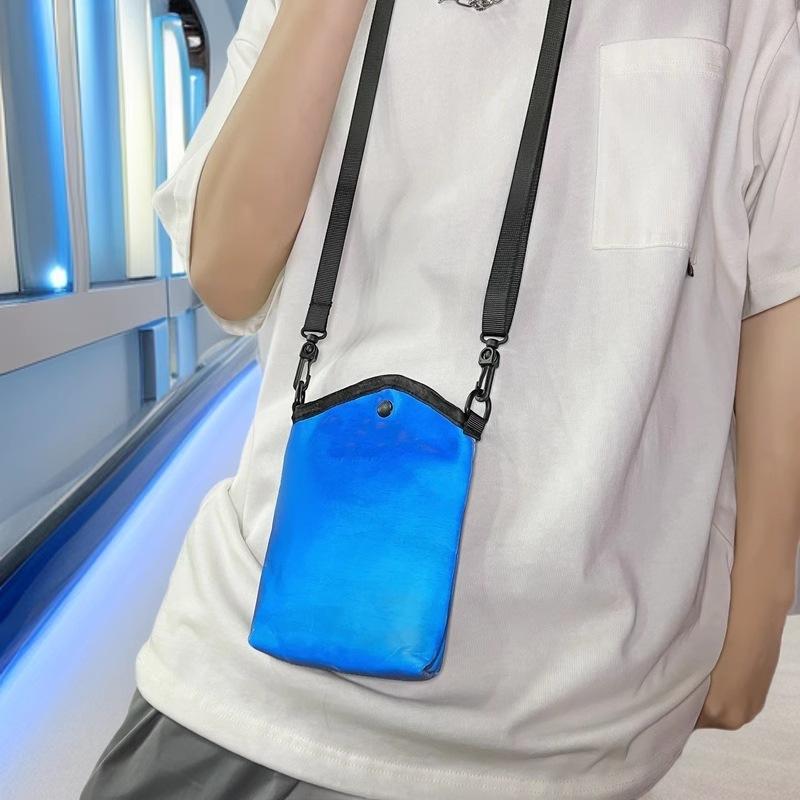 

Japanese and Korean ins exquisite versatile reflective laser men s and women s mobile phone bags literary commuter shoulder messenger bags