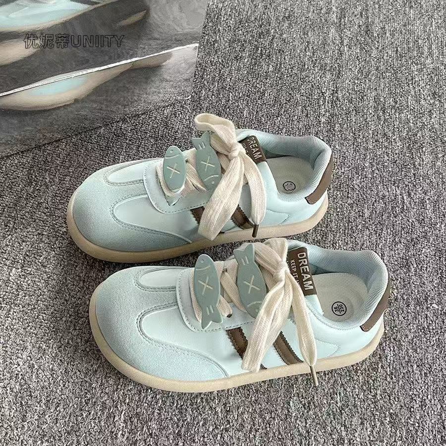 Casual platform year autumn new chic shoes retro German training shoes