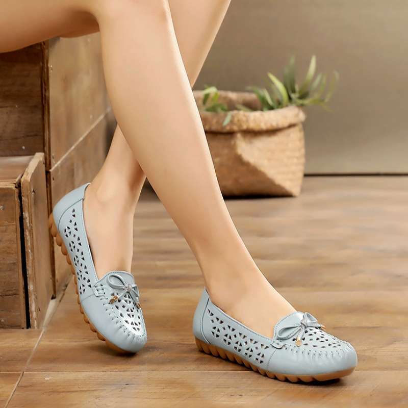 Outer wear mother leap month sandals soft sole breathable single shoes non-slip beef tendon sole not tired feet hollow hole shoes