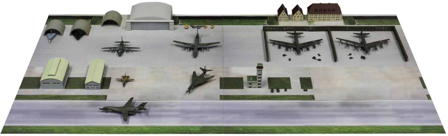 

Pit Road 1/700 Серия SPS США. ВВС Гуама Андерсен Филд 1980-е Диорама Бумажная Основа (280 x 180 мм, 4 листа) Пластиковая сборная модель SPS30