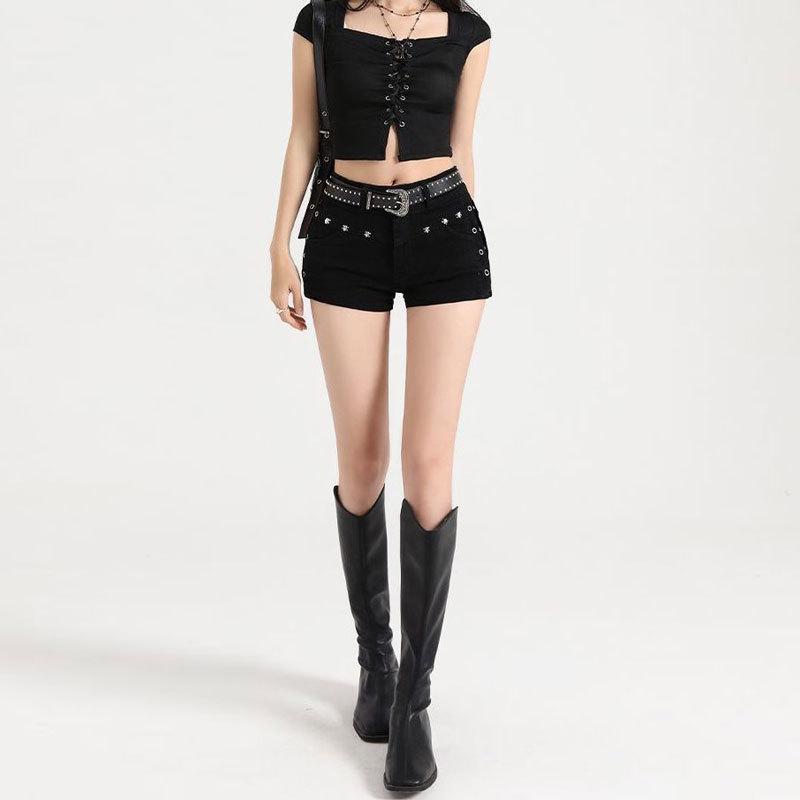Korean-Style Sexy High-Waisted Rivet Denim Hot Pants - Plus Size, Hip-Hugging Summer Shorts for Women 2025