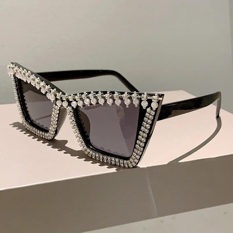 Brand Designer Luxury Diamond Pearl Cat Eye Sunglasses Women For Female Fashion Vintage Sun Glasses Punk Crystal Shades Uv400