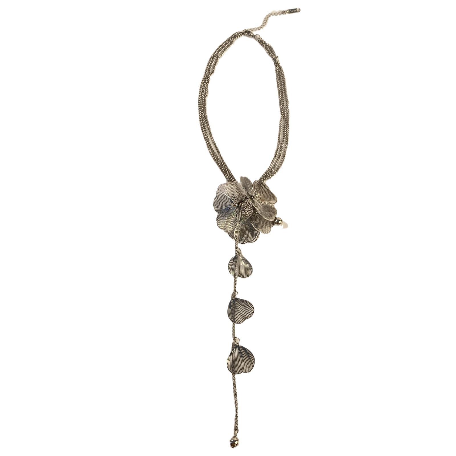 

Subculture Punk Heavy Industry Flower Necklace Titanium Steel Hip Hop Sweet Cool Babes Diablo Explosive Accessories
