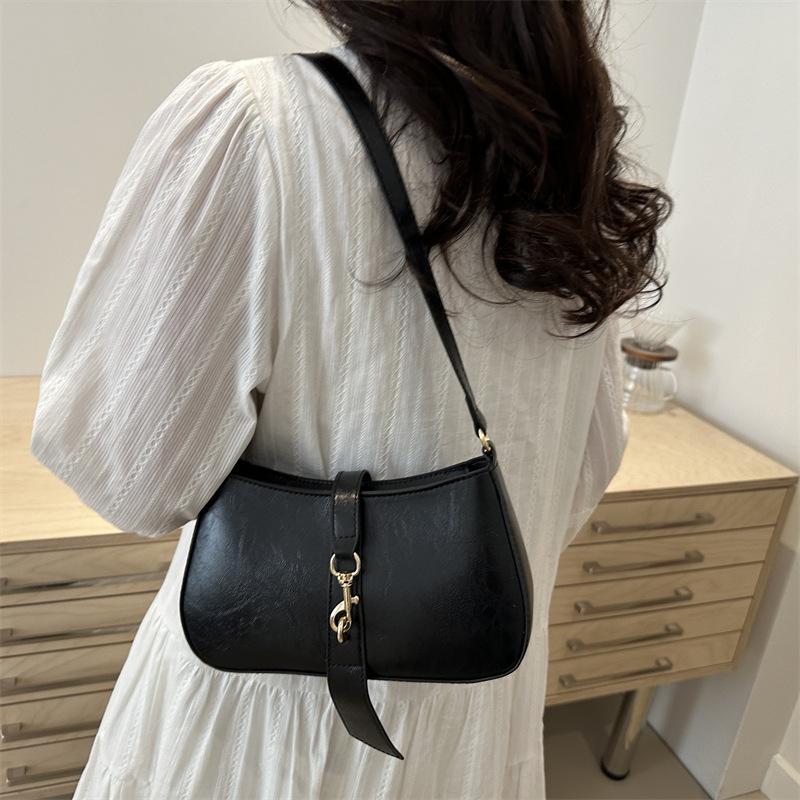 Korean Version of Fashion Personalized Hook Underarm Bag Women's 2025 New Spring Foreign Style Texture Handbag Trendy Oblique Span Bag