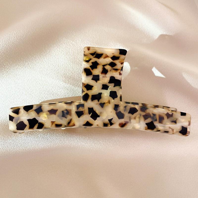 

Korean Style Shark Hair Clip for Girls - Large Size, Enhances Hair Volume, Fashion Texture, One-Word Design