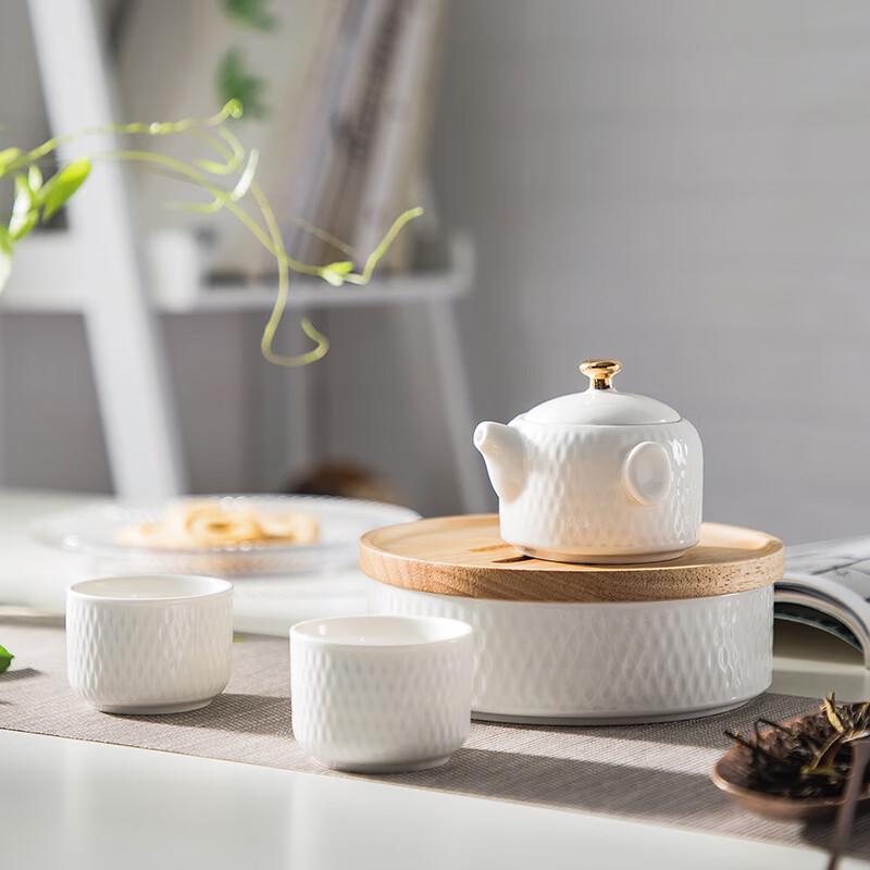 Weidou Water Yue Tea & Dessert Set