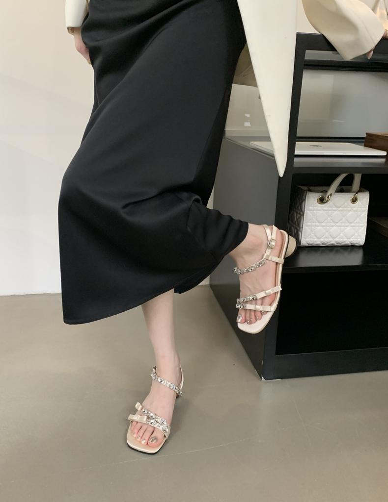 French Medium Heel Silver Rhinestone Sandals Fairy Shoes 2025 New Summer with Skirt Seaside Vacation Roman Shoes