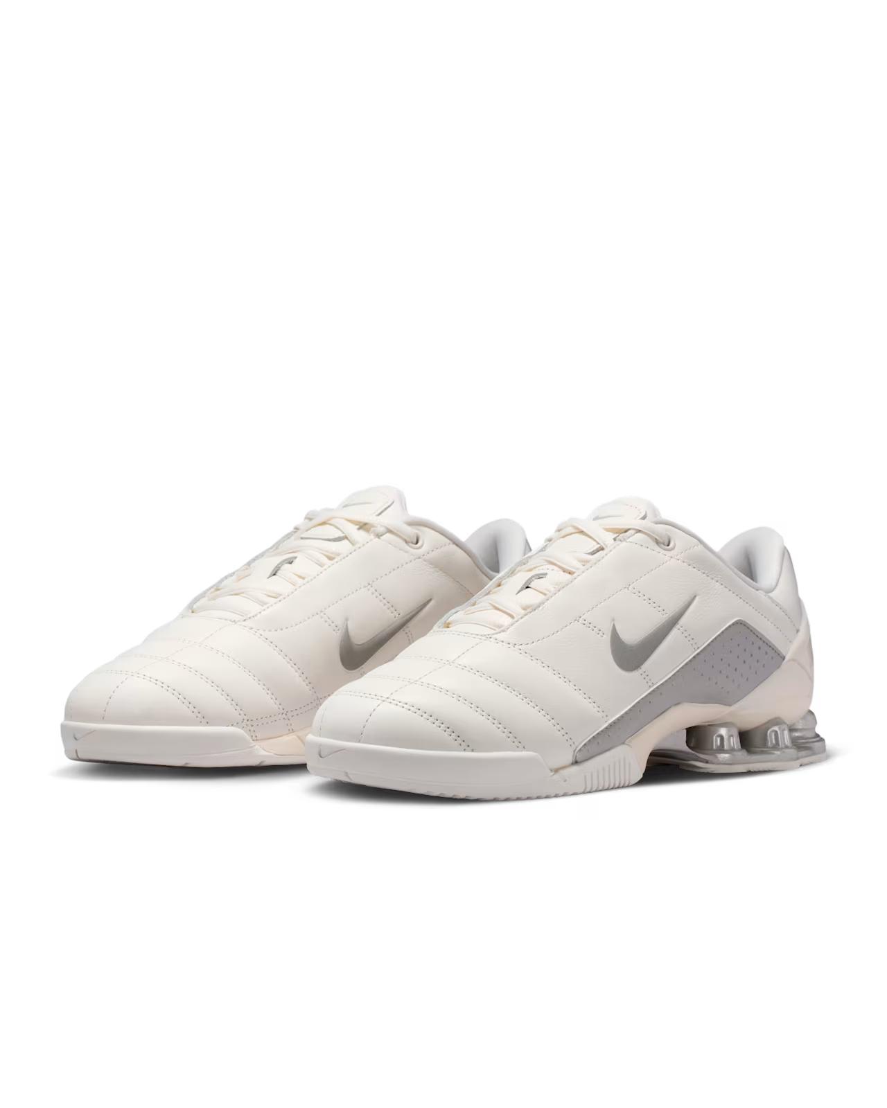 IO9300-100 Nike Total 90 Shox Magia Sail Metallic Silver (Women s) 10W