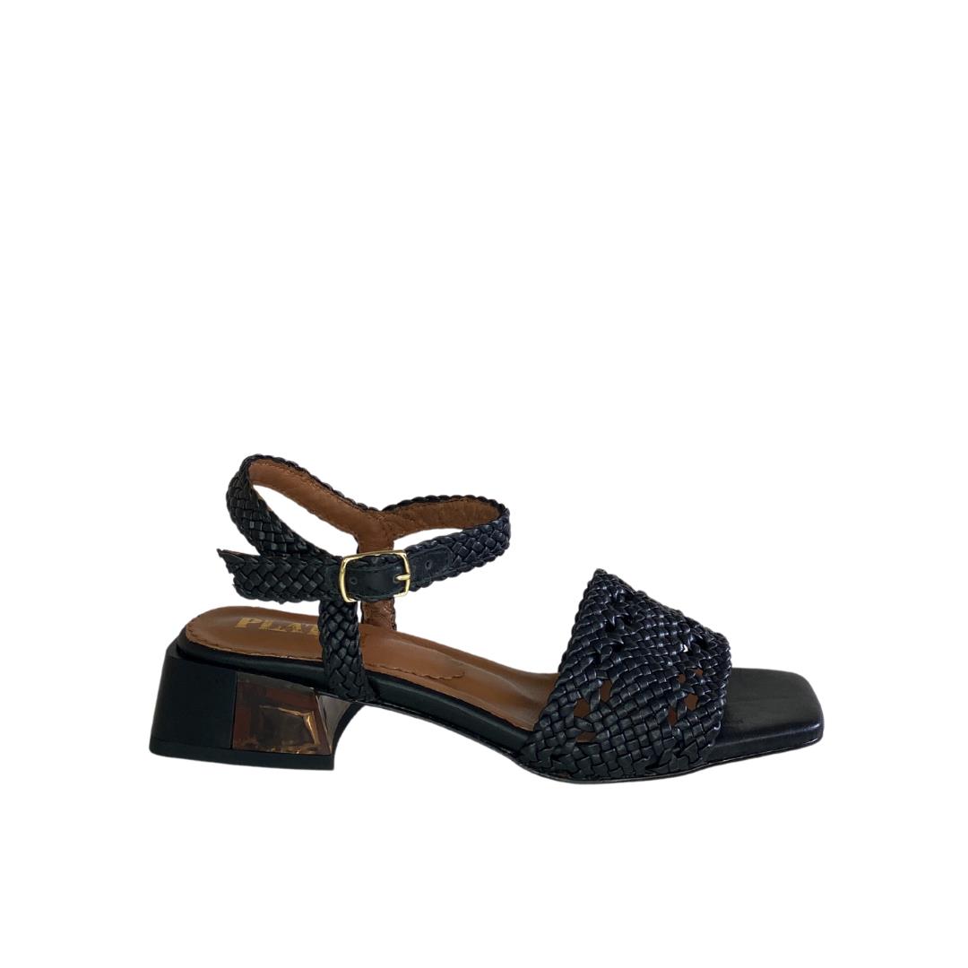 

Женские туфли из натуральной кожи на низком каблуке 35