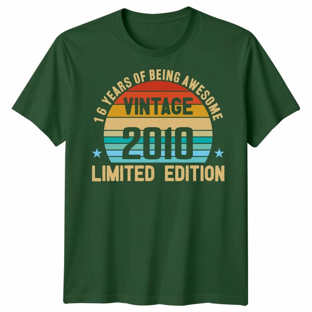 Vintage 2010 Funny 16 Years Old 16th Birthday Unisex T Shirt Unisexs Unisexs Tee