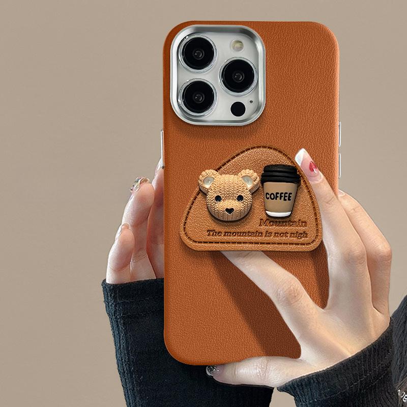 

Подставка для телефона «Кофейный медведь» подходит для чехлов Apple 16PRO с металлической кожаной текстурой A 15/14, 13 большими отверстиями и 12 степенями защиты от падений Honor 100 Pro