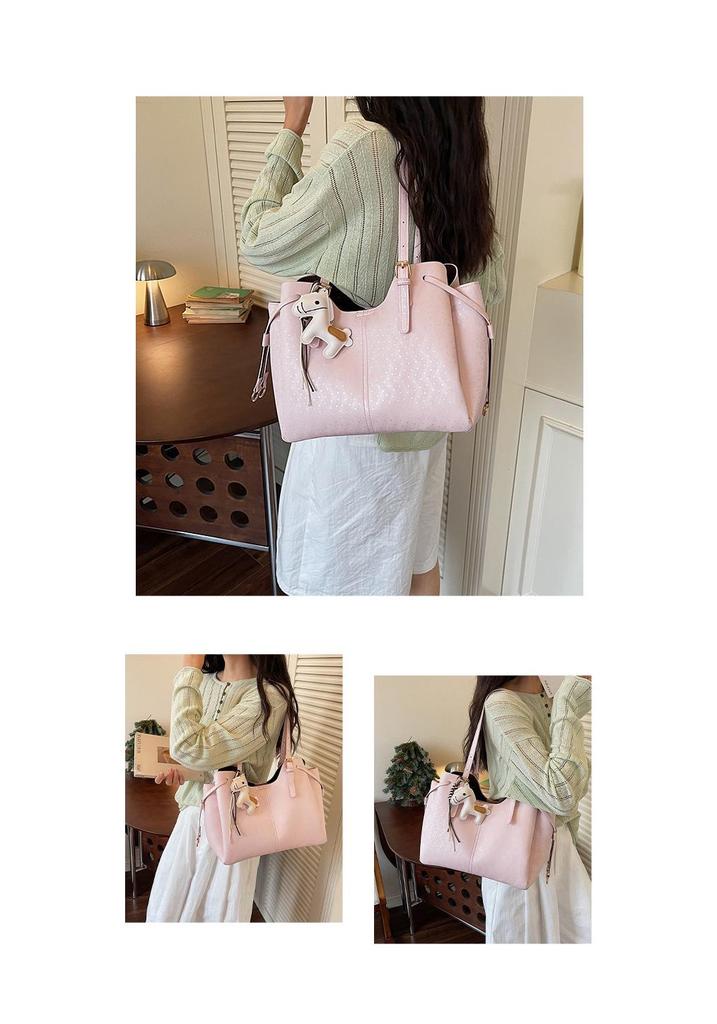 2026 Summer Exquisite Large Capacity Luxury Tote Bag - Stylish Single Shoulder and Hand-Held Design