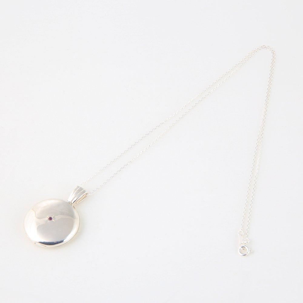[verona-locket] Ruby Locket Pendant, Oval, Silver Chain, 48cm
