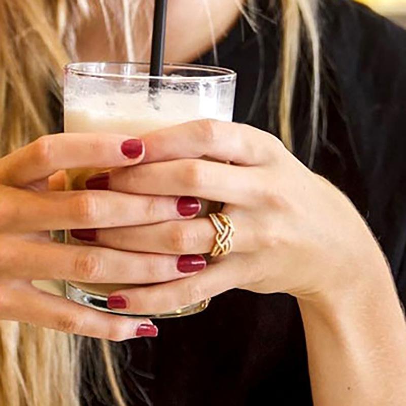 Light Luxury Haute Couture Wavy Multi-Layer Lines, Diamond-Encrusted Ring Female Personality Niche Banquet, Exaggerated Hollow Ring