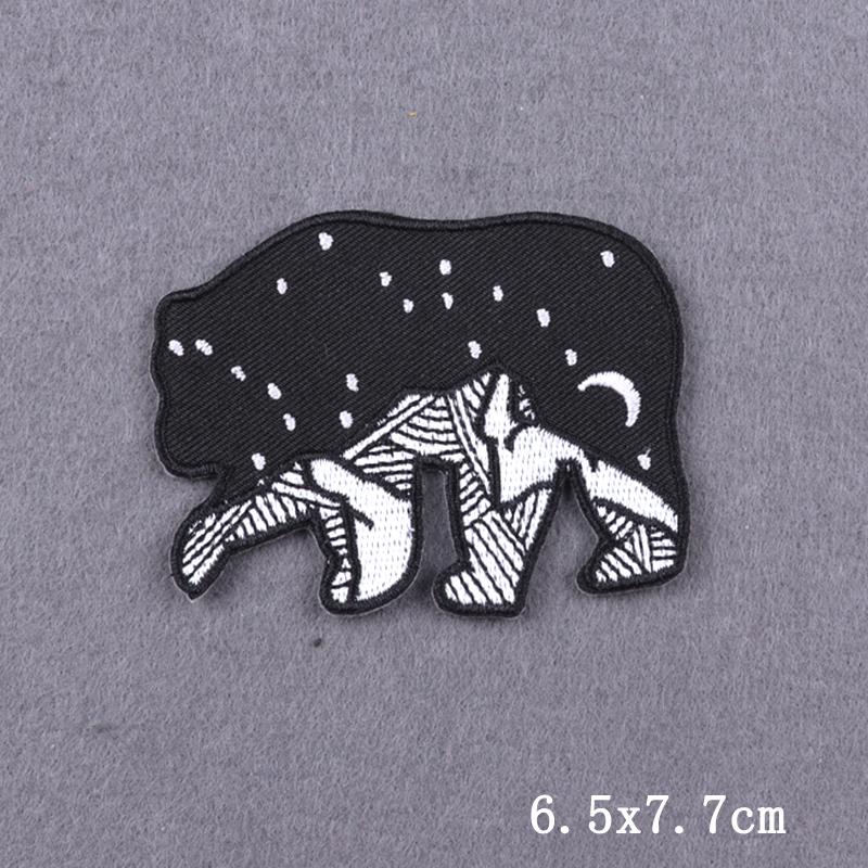 Outdoor Iron On Patches For Clothes Rainbow Heart Embroidered Patches For Clothing Thermoadhesive Patches On Clothes Stripe DIY