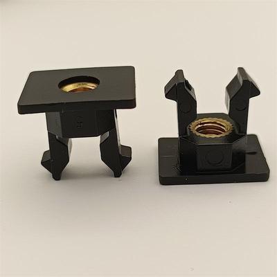 Clip Portaplacas Chery Little Ant Tiggo 78 Arrizo 5Pro para Tiggo 5X Tuerca