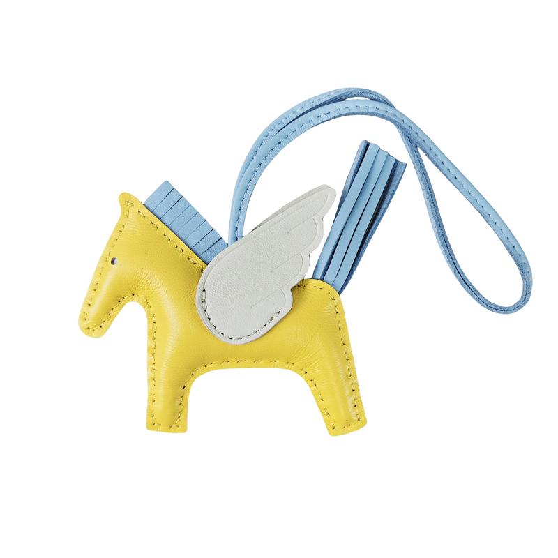 Håndsømmet Ekte Skinn Pony Veskeanheng - Søtt Lammeskinn Flygende Hest Design