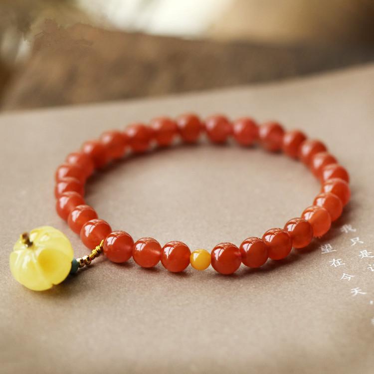 Natural Southern Red Agate Liangshan Cherry Red Single-Loop Bracelet with Southern Red Agate and Amber Pumpkin Pendant, Fresh and Fashionable Style Nan Hong Yue6mm