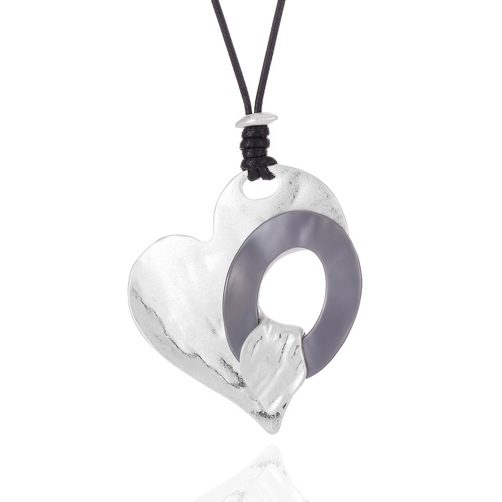 Fashion Necklace Metal Love Ladies Long Necklace Sweater Chain
