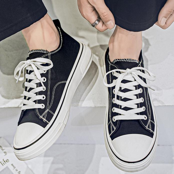 2025 Spring Breathable and Versatile Student Classic Cloth Shoes, Casual Canvas Shoes, Youth New Flat Sports Board Shoes