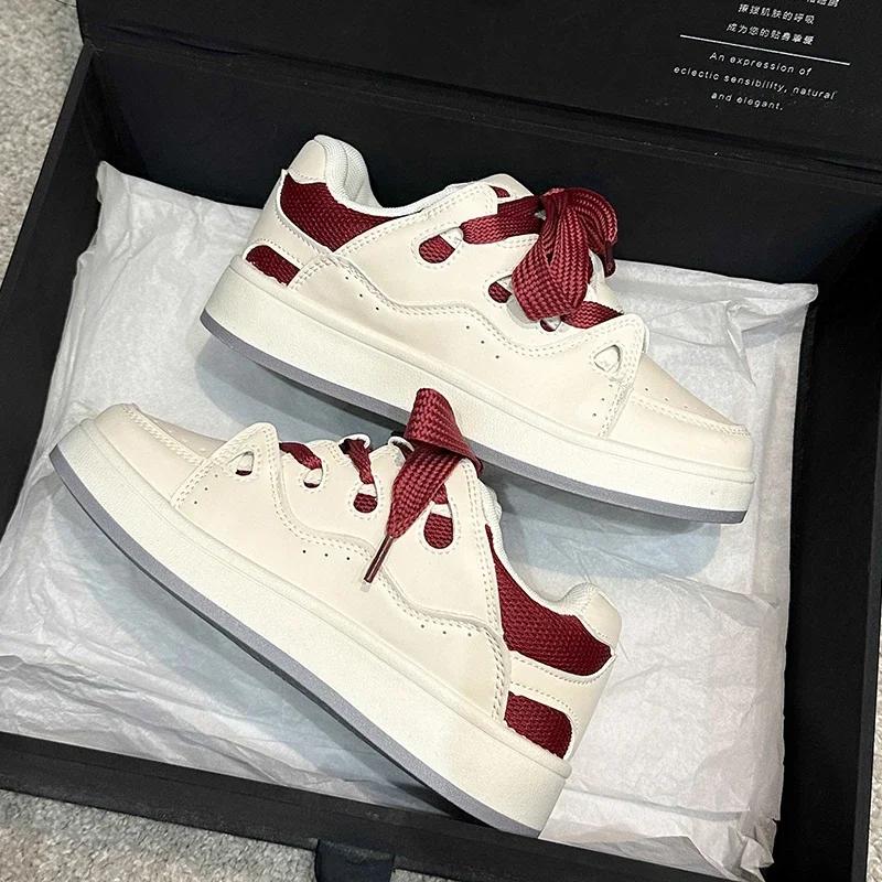 Fashion New Women Skateboard Bread Shoes Retro National Trend Sport Shoe Wind Board Women Sneaker Shoes for Women Chaussure Homme