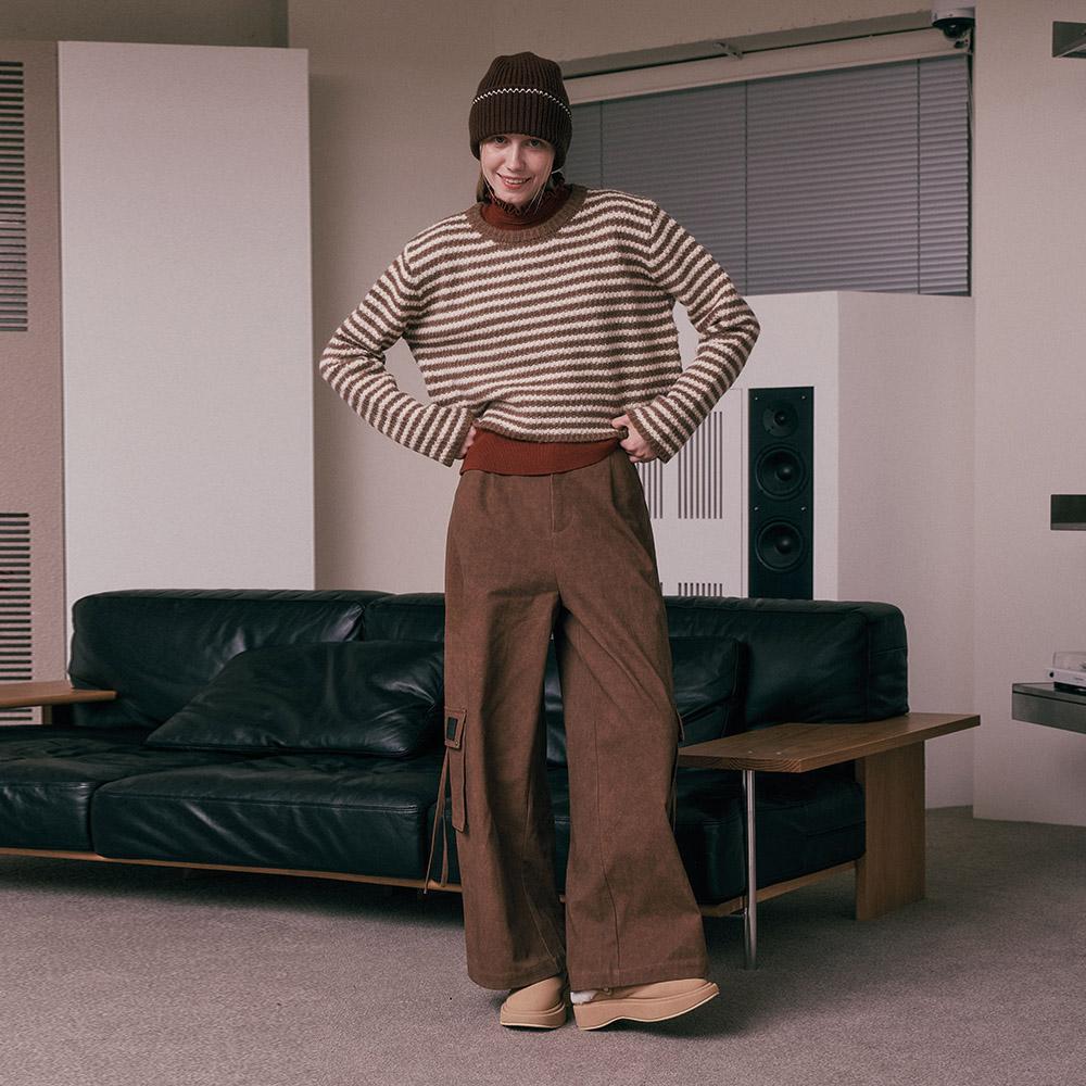 Eiaenlei Ar_Brown Striped Crop Knit Sweater