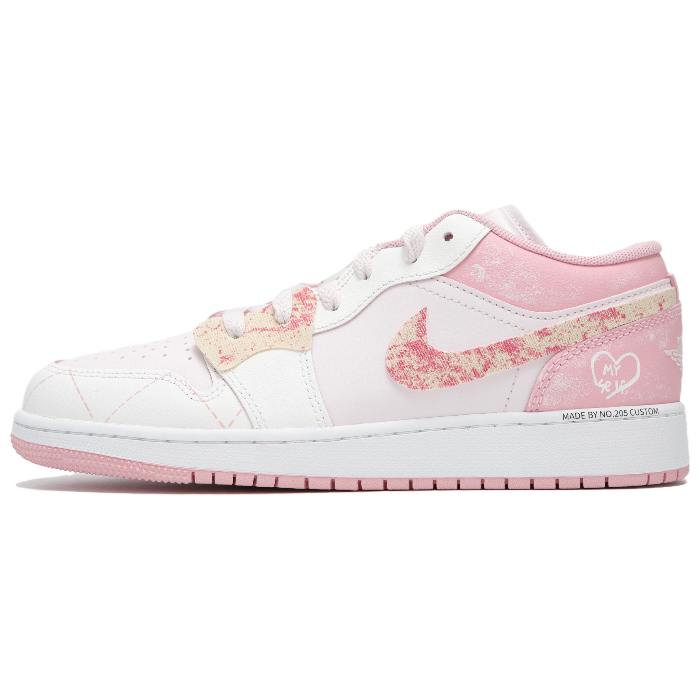 

Jordan Air Jordan 1 Low top Vintage Basketball Shoes Women s Pink White 553560-614(Team82-) 38.5