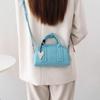 Niche High-end Bag Women's Autumn and Winter New Bowling Bag Fashion Commuter Shoulder Messenger Bag