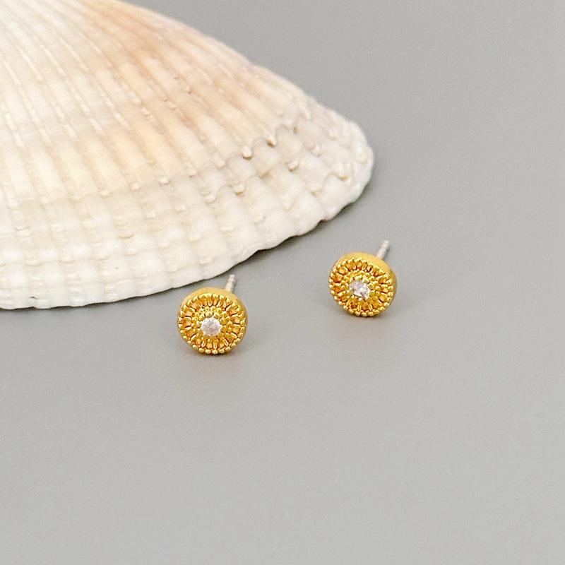 Simple Round Women S Earrings, Mini Cute Stud Earrings, High-End Zircon Stud Earrings. золотой