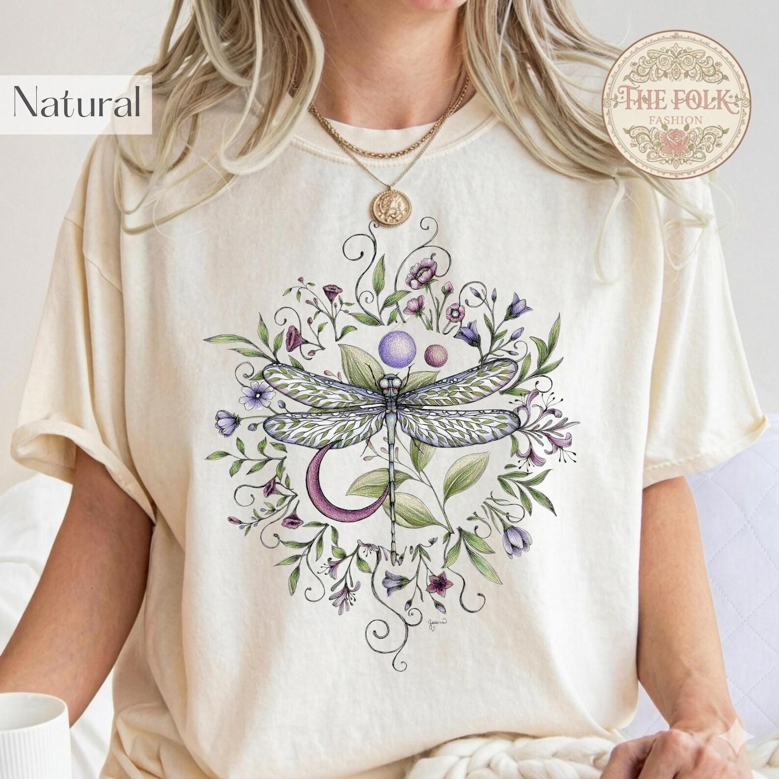 Dragonfly Celestial Shirt, Moon Phase Botanical Tee, Cottagecore Aesthetic Clothes, Nature Lover Gift, Vintage Floral Dragonfly T-Shirt Top L