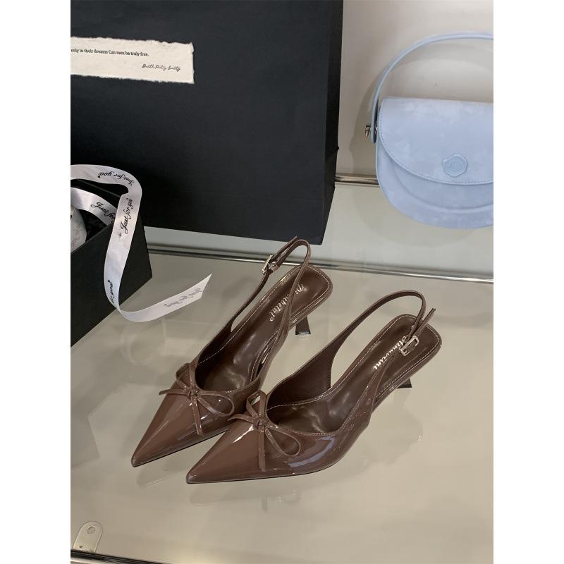 

Pointed temperament black high heels women s commuter thin heel bow bag head sandals patent leather cool slippers 39 телесный