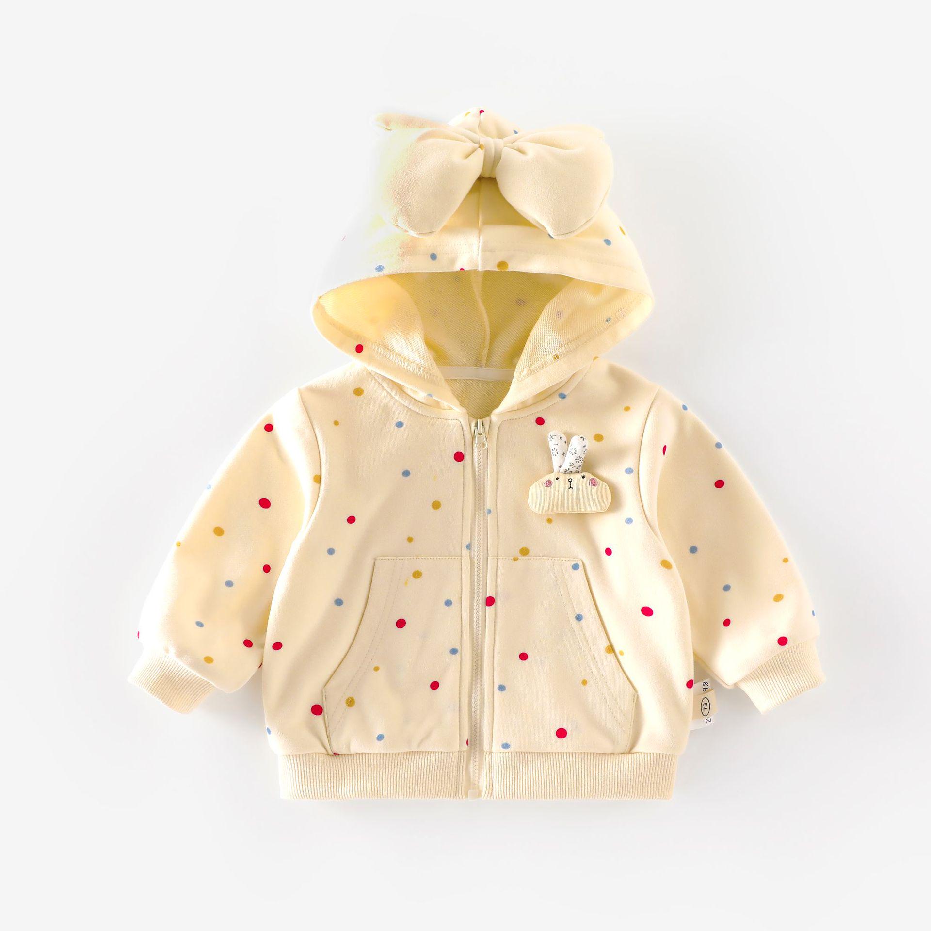 

Девичья куртка с капюшоном и бантом в горошек - Модный тренд осени 2025 120