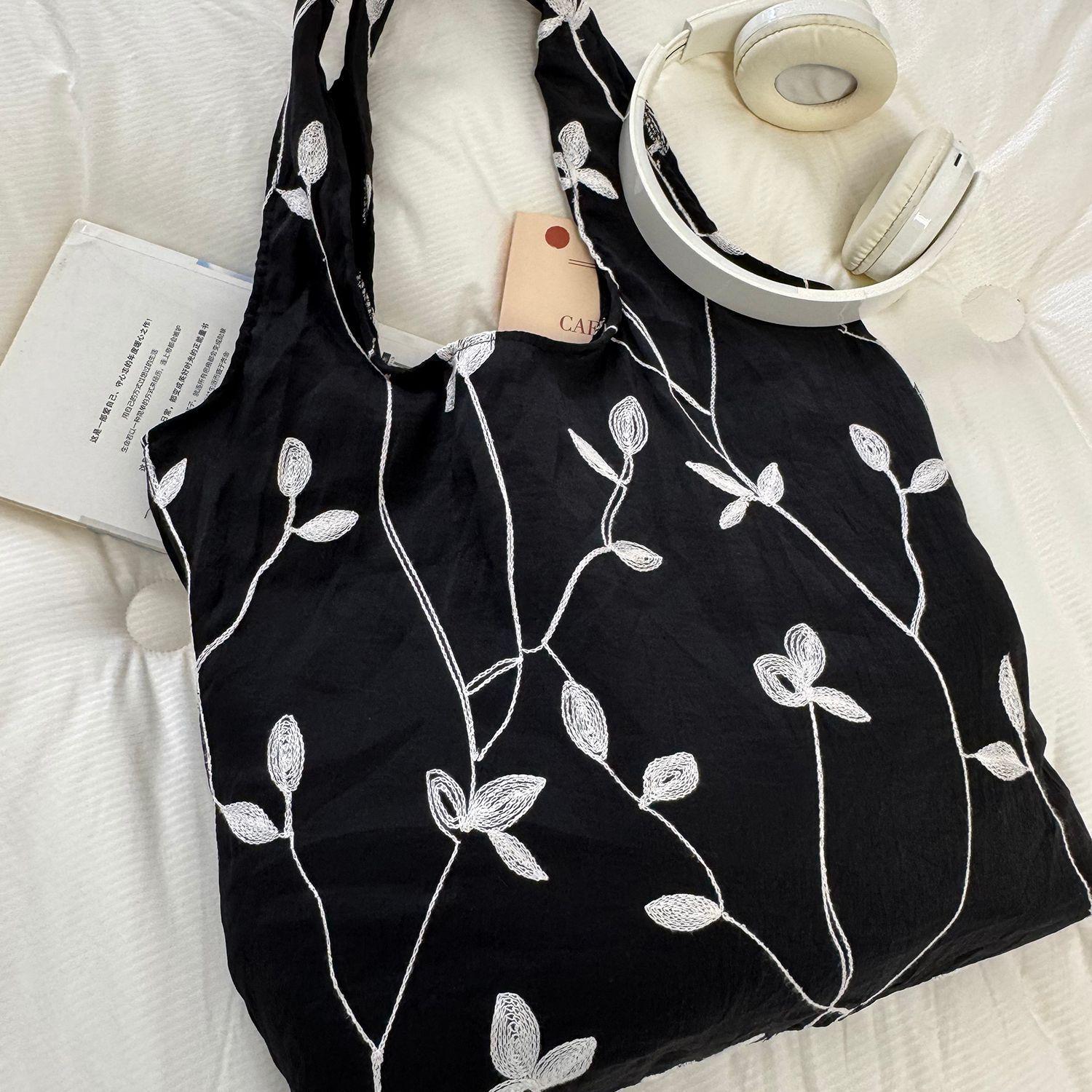 

Fashionable Fairy Lace Canvas Handbag - Large Capacity Shoulder Bag for Commute