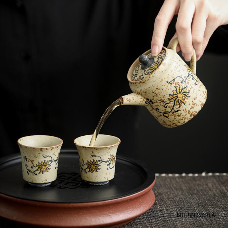 1 Pc Chinese Vintage Ceramic Tea Cup Handmade Flower Pattern Tea Bowl Household Master Teacup Travel Personal Teaware 35ml