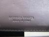 Подлинная визитница BOTTEGA VENETA Intrecciato из коричнево-фиолетовой кожи #7942, восстановленная