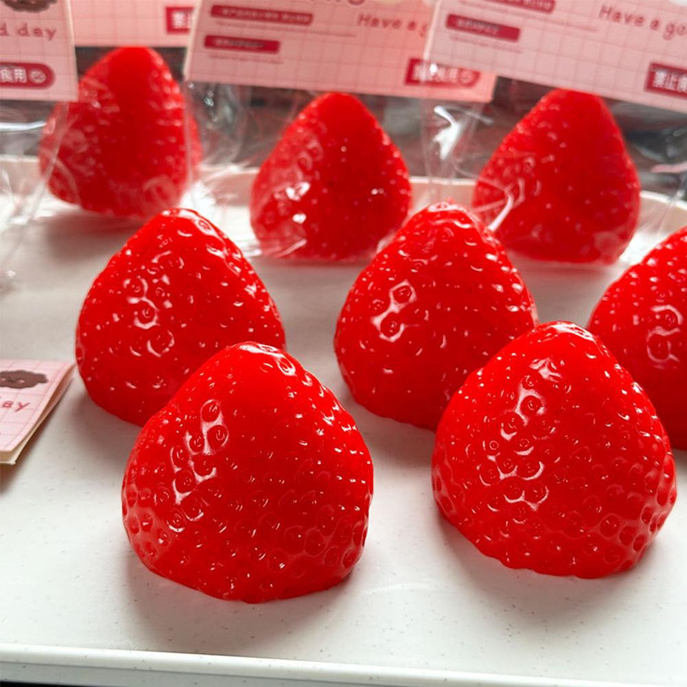 Simulation Strawberry Decompression Kneading Slow Rebound Fruit Soft Toy P3U7