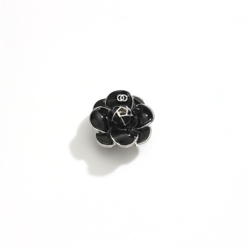 Elegant Small Flower Magnetic Button Collar and Sleeve Accessory